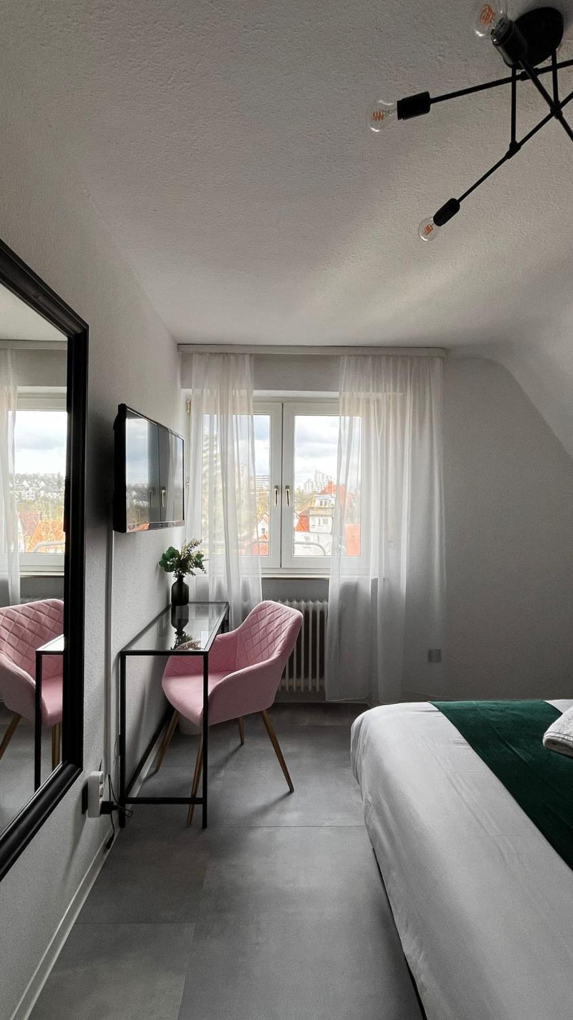 Hola Hotel Stuttgart シュトゥットガルト エクステリア 写真